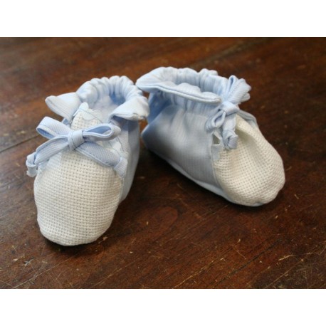 Shoes for newborn with. Blue